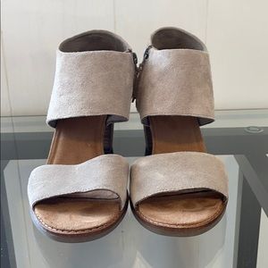 TOMS Majorca Cutout Heels